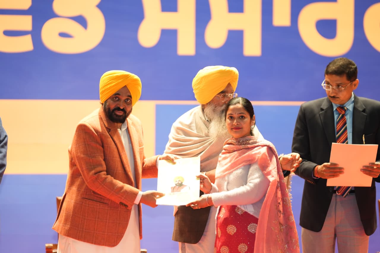 Under Bhagwant Mann Govt’s ‘Mission Rozgar’, so far 63,943 govt jobs provided without bribery or favouritism*